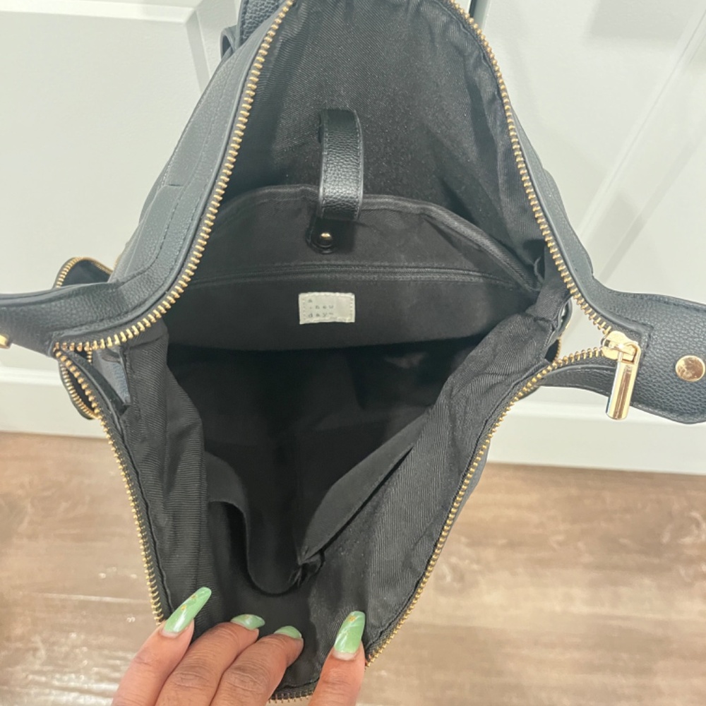 Bookbag - Picture 2 of 4